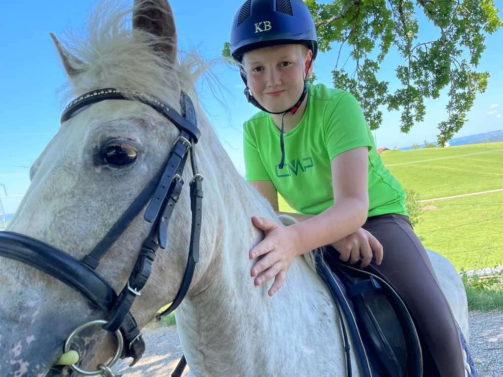 Aktiv-Stallzeit für die kleinen Gäste am Ablingerhof