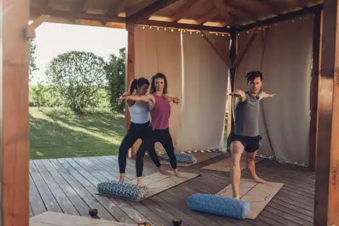 chiemsee_erlebnisbauernhof_hoferlebnisse_yoga_am_schmiedhof