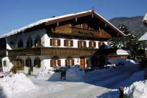 ger00020060867096565-sized-500-0