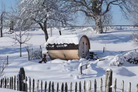 03_chiemsee_erlebnisbauernhof_wellness_seimehof_fasssauna