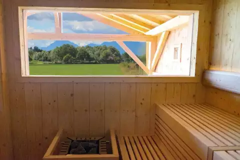 chiemsee_erlebnisbauernhof_springerhof_sauna