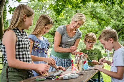 chiemsee_bauernhof_last-minute-angebote_hanznhof_bernau_kinder_basteln