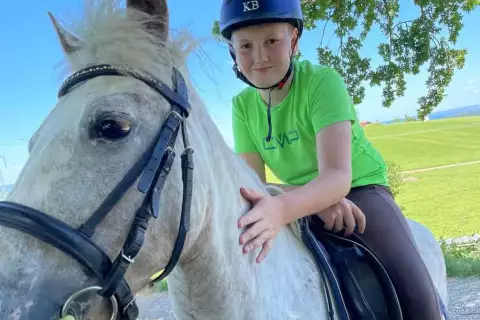 chiemsee_erlebnisbauernhof_01_hoferlebnis_ablingerhof_aktive_stallzeit