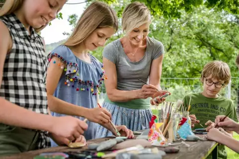 chiemsee_erlebinsbauernhof_hoferlebnisse_hanznhof_kreatives_basteln