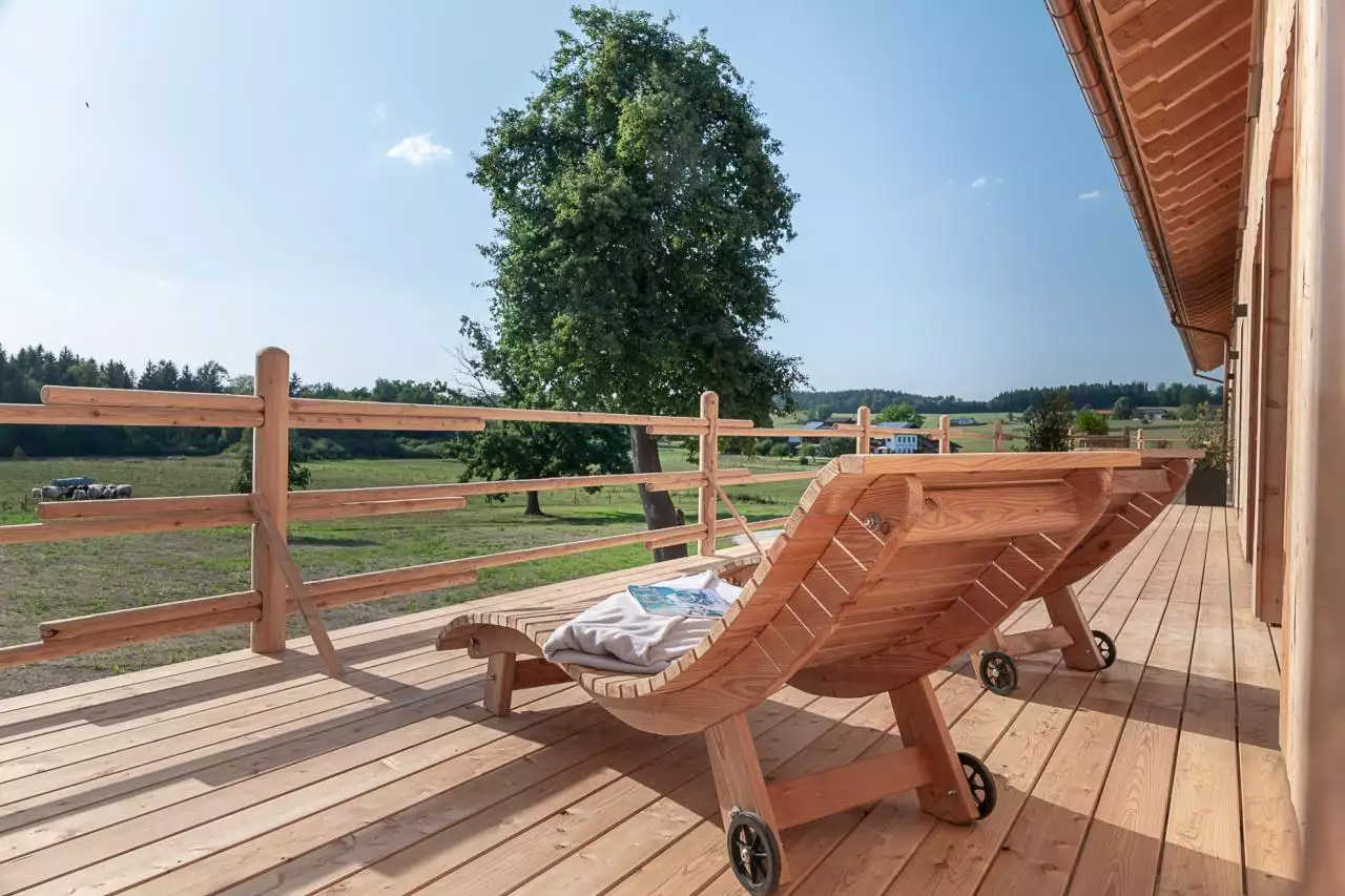 wolfeicherhof-terrasse-naturkino