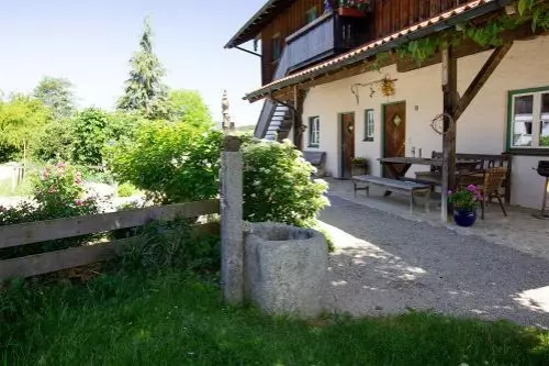 ger00020061653877140-sized-500-0