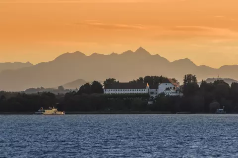 01_chiemsee-bauernhoefe_herrenchiemsee