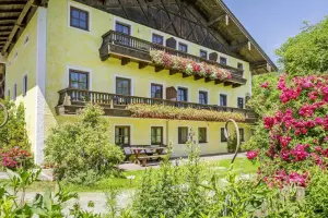 7567-hofansicht-sommerblumen-koellhof-061